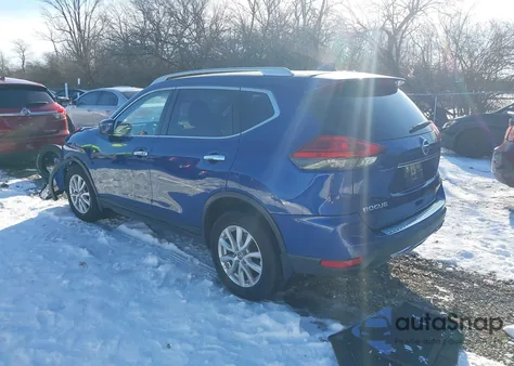 2017 Nissan Rogue Sv z USA, uszkodzony, nr VIN JN8AT2MV4HW027910